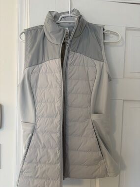 Lululemon Light Gray Quilted Women's Vest Jacket